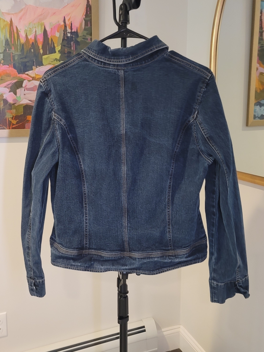 Women's Zip-Front Denim Jacket in Medium Blue - Picture 6 of 9